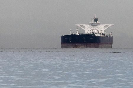 Esportazioni petrolio Golfo stabili a luglio, sotto livelli prebellici