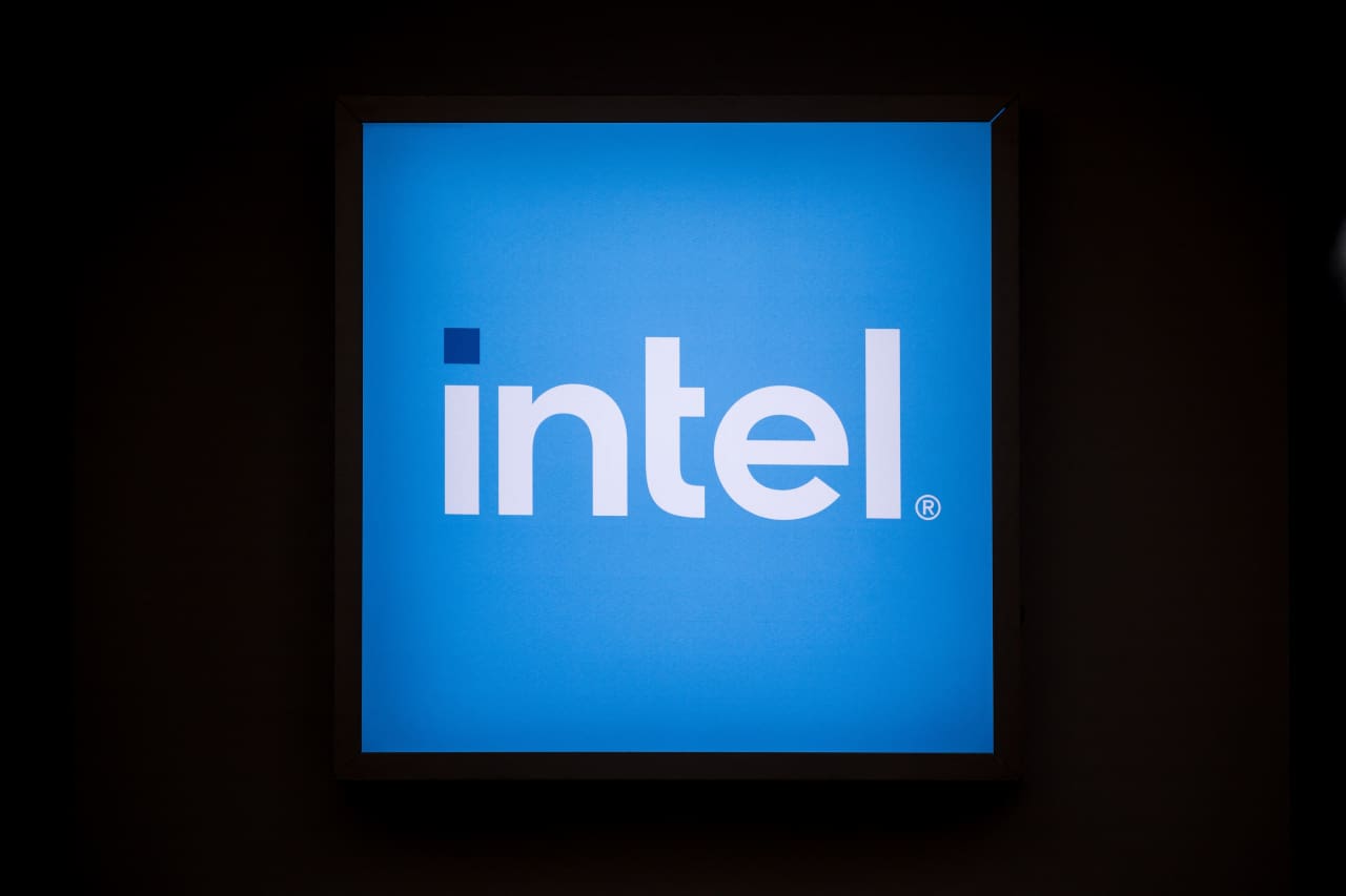 Gli utili di Intel mostrano quanto drammaticamente l’azienda sia tornata dall’essere “quasi morta”