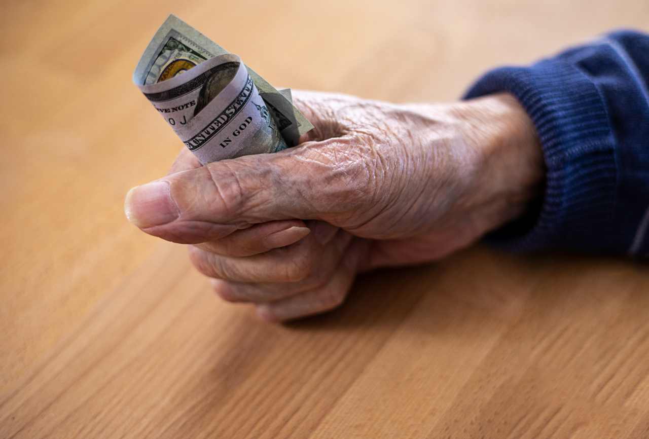 Rimanere senza soldi non è l’errore più triste che puoi fare in pensione. Questo è.