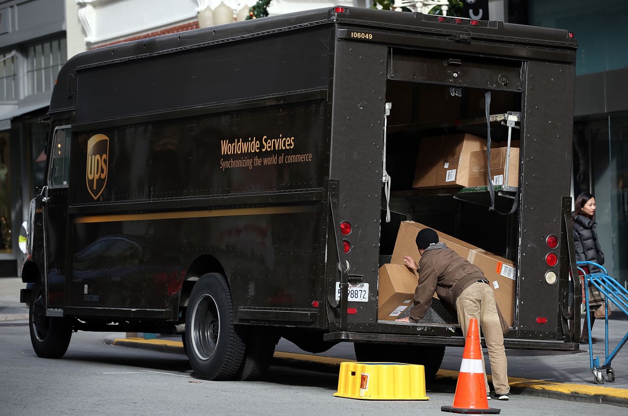 UPS volta pagina mentre i tagli ai posti di lavoro e la “discesa” di Amazon vengono completati