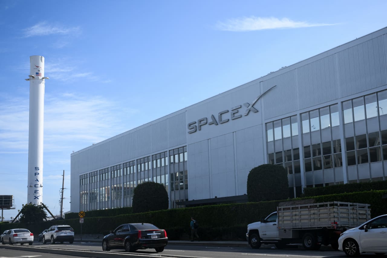Le azioni di SpaceX subiscono una brutale serie di perdite prima del lancio chiave del razzo Starship